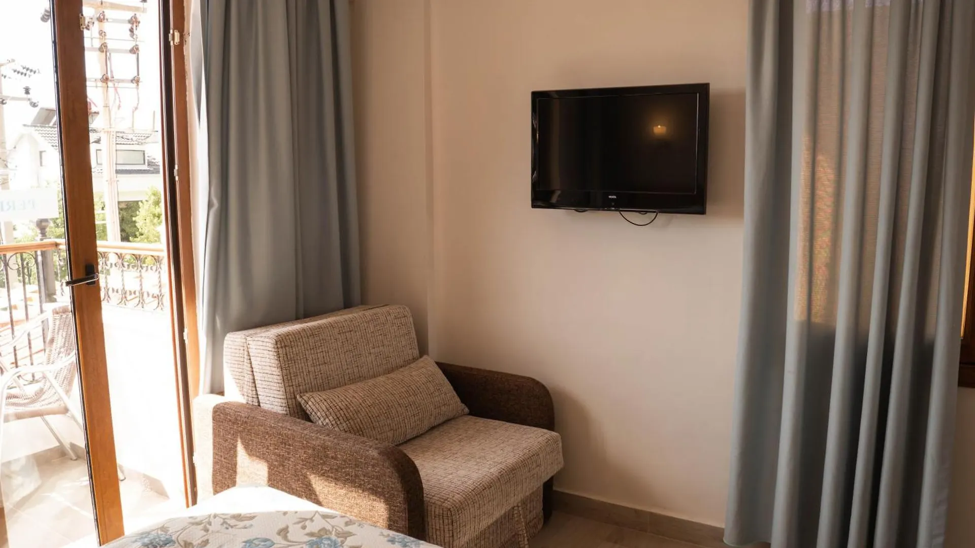 אולודניץ Perdikia Hill Hotel And Villas