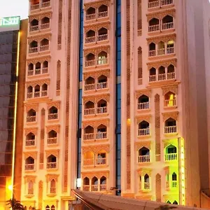 Отель Landmark Plaza ***